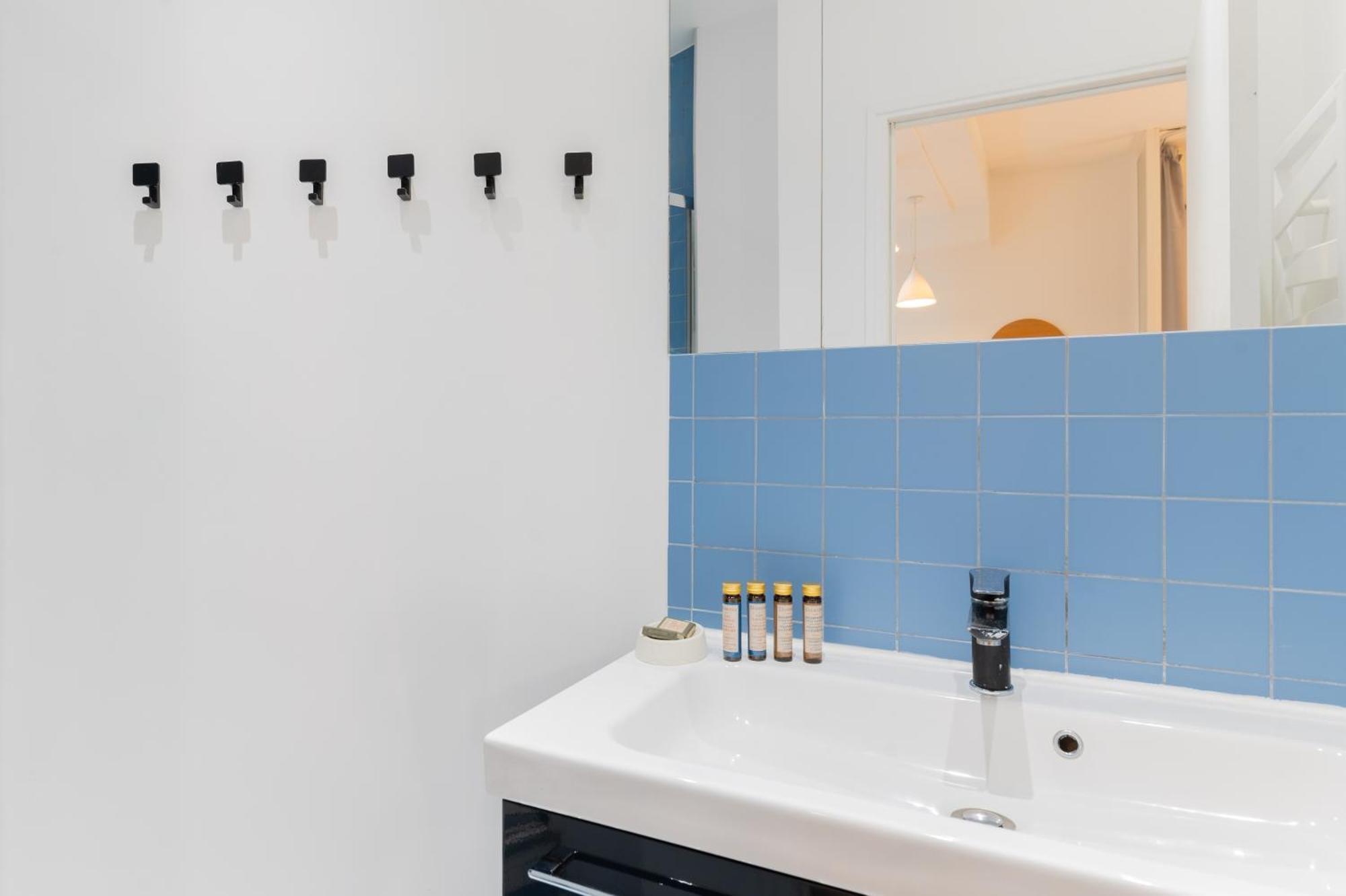 St Germain Sartre Chicsuites باريس المظهر الخارجي الصورة