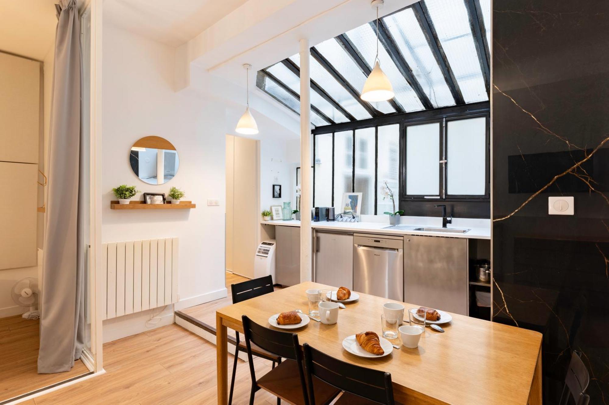 St Germain Sartre Chicsuites باريس المظهر الخارجي الصورة